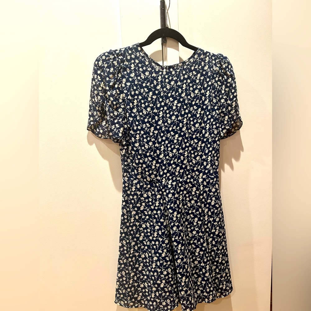 Reformation, PETITE dress, perfect for Fall. Size 6 petite, only worn once.